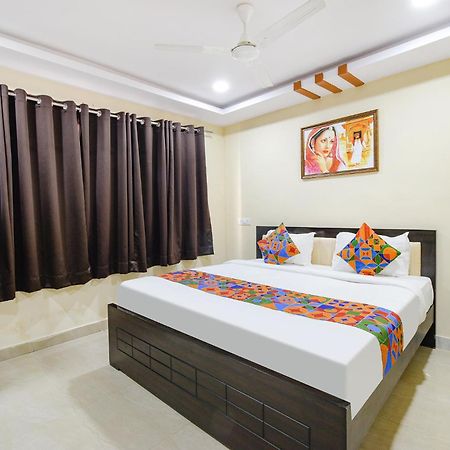 היידראבד Fabhotel N Residency, Hitech City - 350M From Yashoda Hospital, Hitech City מראה חיצוני תמונה