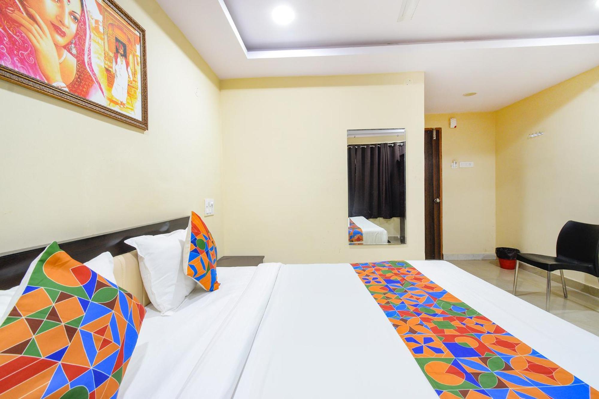 היידראבד Fabhotel N Residency, Hitech City - 350M From Yashoda Hospital, Hitech City מראה חיצוני תמונה