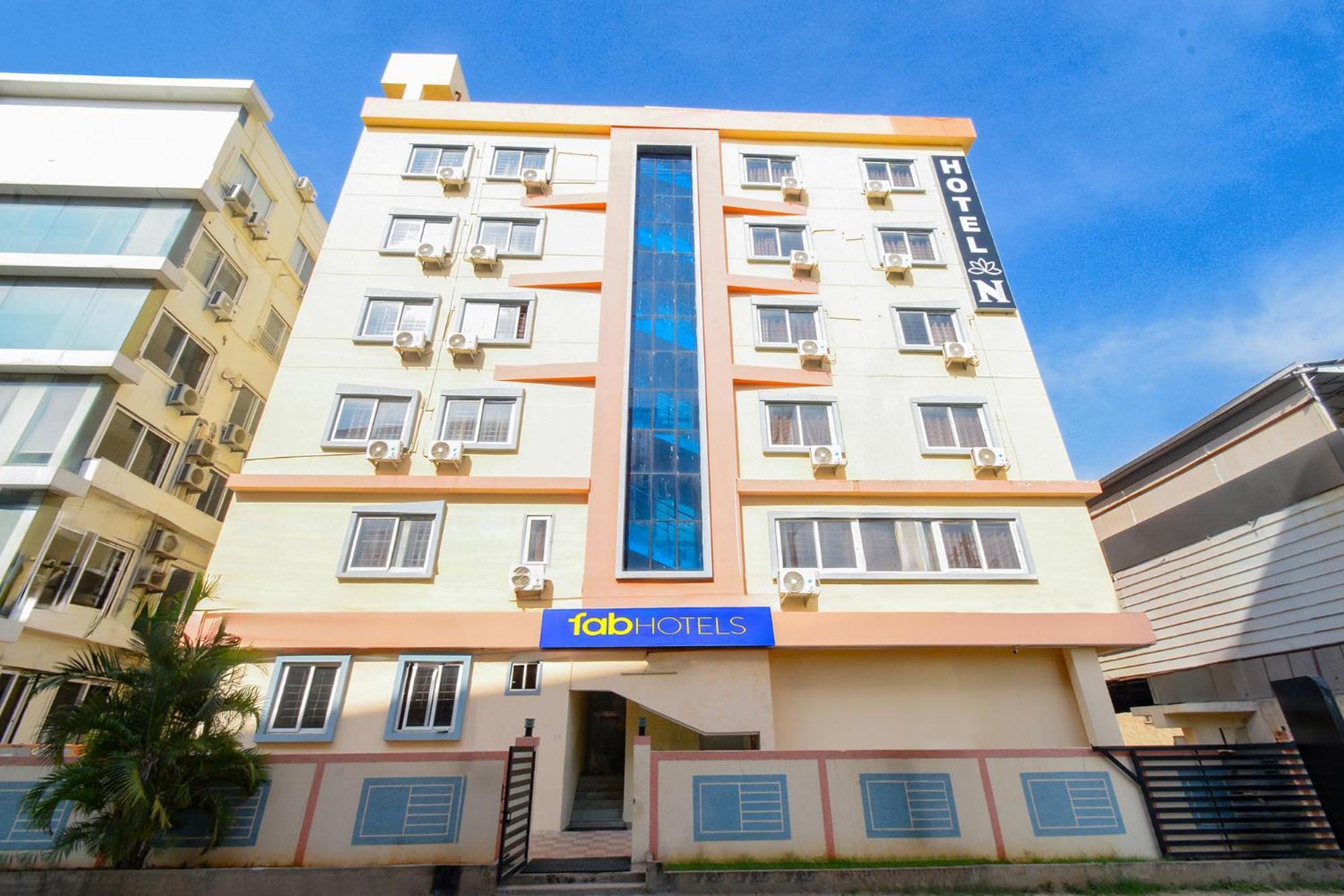 היידראבד Fabhotel N Residency, Hitech City - 350M From Yashoda Hospital, Hitech City מראה חיצוני תמונה