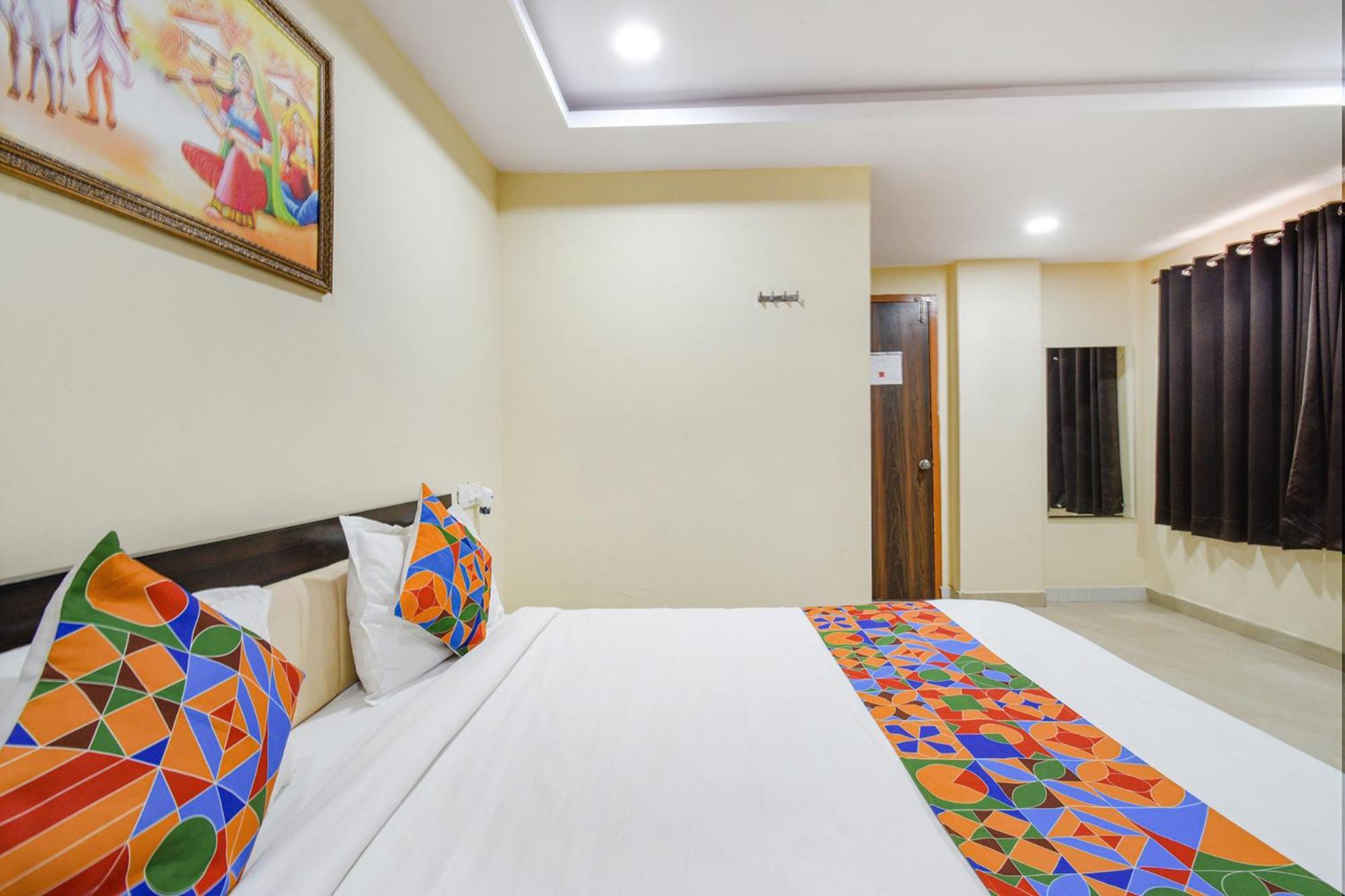 היידראבד Fabhotel N Residency, Hitech City - 350M From Yashoda Hospital, Hitech City מראה חיצוני תמונה