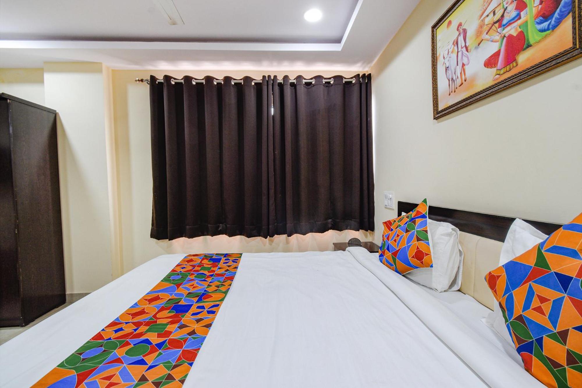 היידראבד Fabhotel N Residency, Hitech City - 350M From Yashoda Hospital, Hitech City מראה חיצוני תמונה