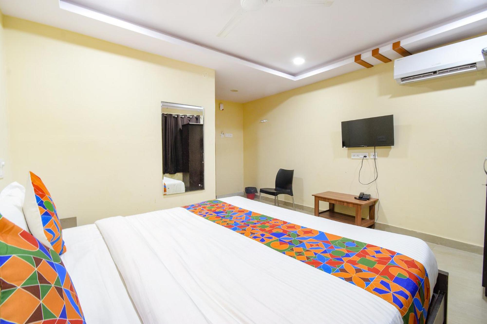 היידראבד Fabhotel N Residency, Hitech City - 350M From Yashoda Hospital, Hitech City מראה חיצוני תמונה