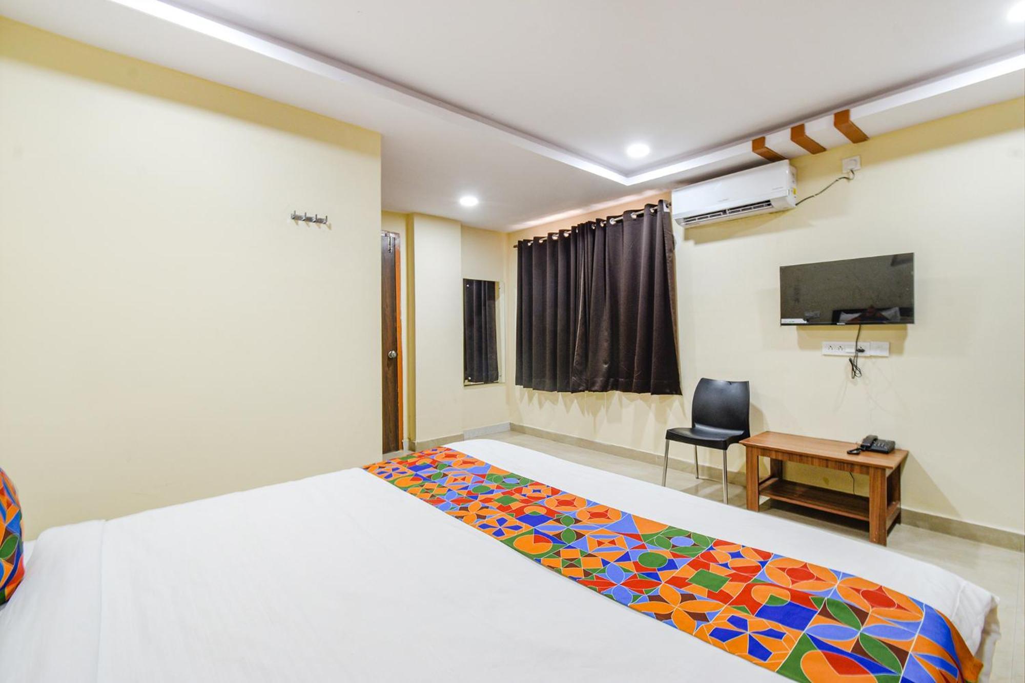היידראבד Fabhotel N Residency, Hitech City - 350M From Yashoda Hospital, Hitech City מראה חיצוני תמונה